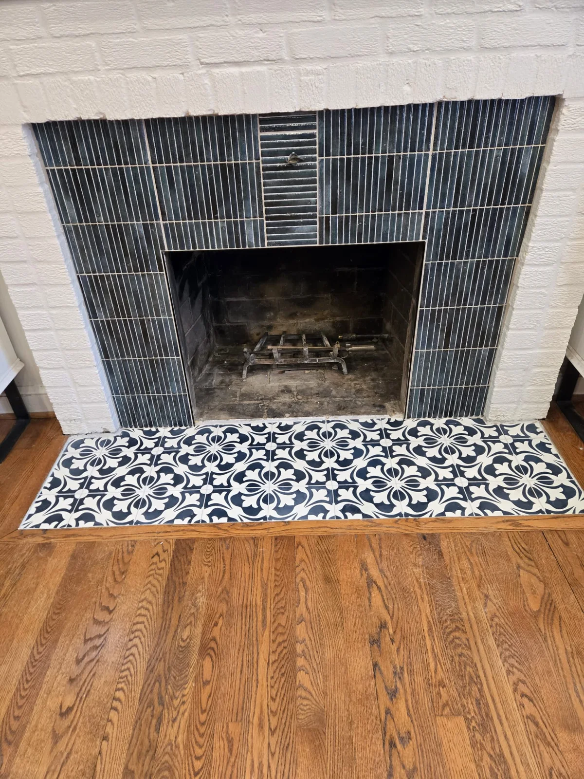 Fireplace decoration project by Master Handyman